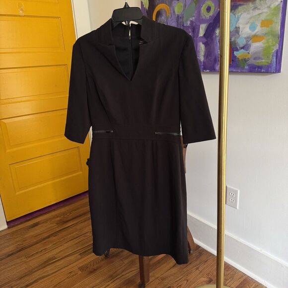 Tahari Black Dress Size 6 With 1/2 Sleeves, VNeck Zipper Details Full Zipper - Picture 1 of 11